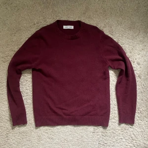 Samsøe tröja  - Tjena! Säljer nu min tvär snygga tröja från samsoe samsoe. I storlek M och skicket är väldigt bra! Priset är ej hugget i sten så hör av dig vid minsta fundering:) 