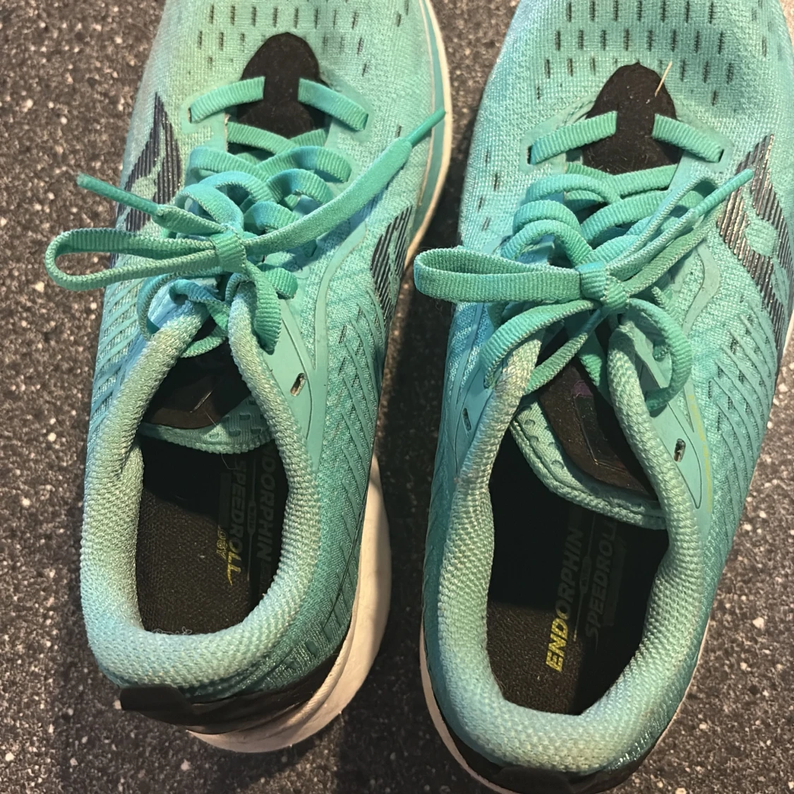 Turkosa Saucony Endorphin Speed - 2