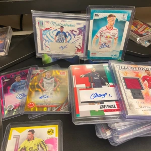 Fotbollskort  - Jag har nästan allt du letar efter. Antingen kan dra ett dm till mig eller så kan du kolla in mitt konto och köpa det som finns.                               Om ni har frågor eller funderingar är det bara att skriva till mig!