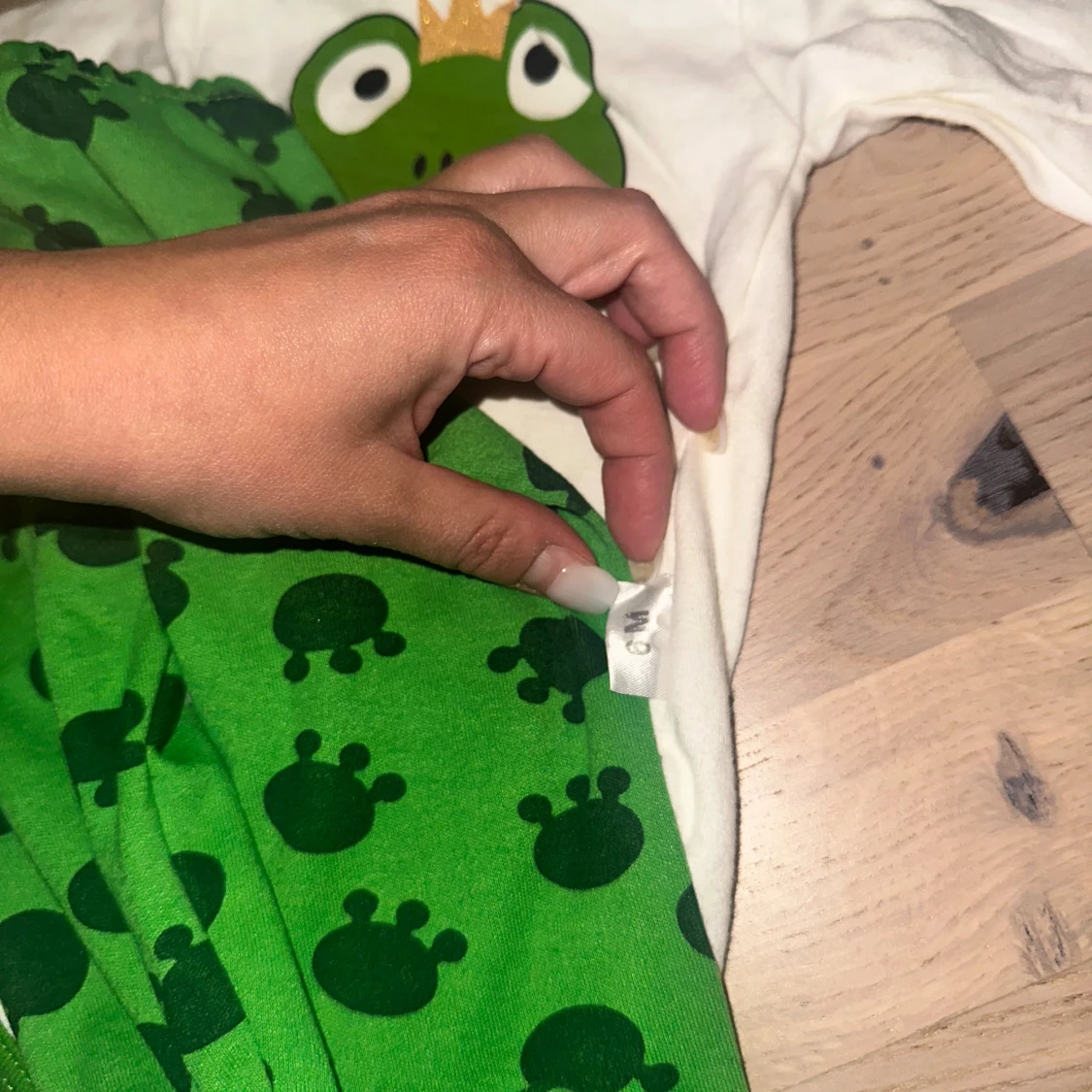 Grodset med Body, Byxor och Mössa - 2