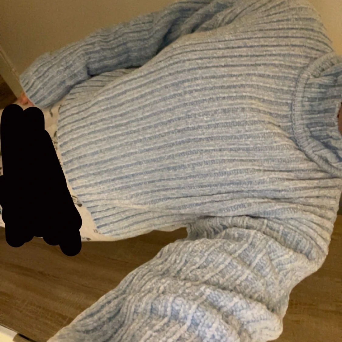 Ljusblå ribbad polotröja - 1