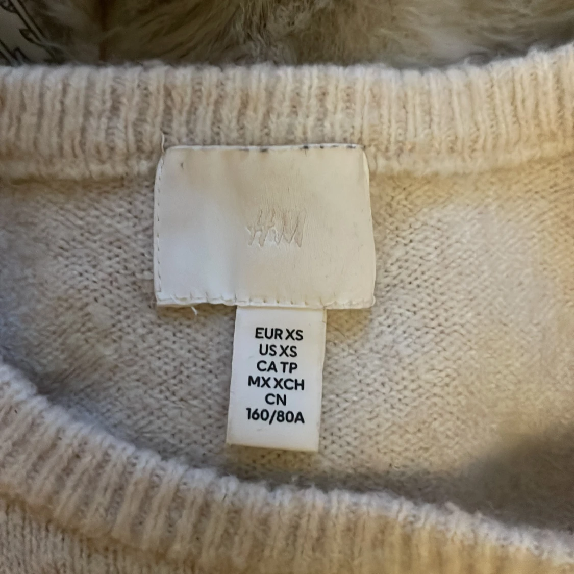 Beige stickad tröja från H&M XS - 2