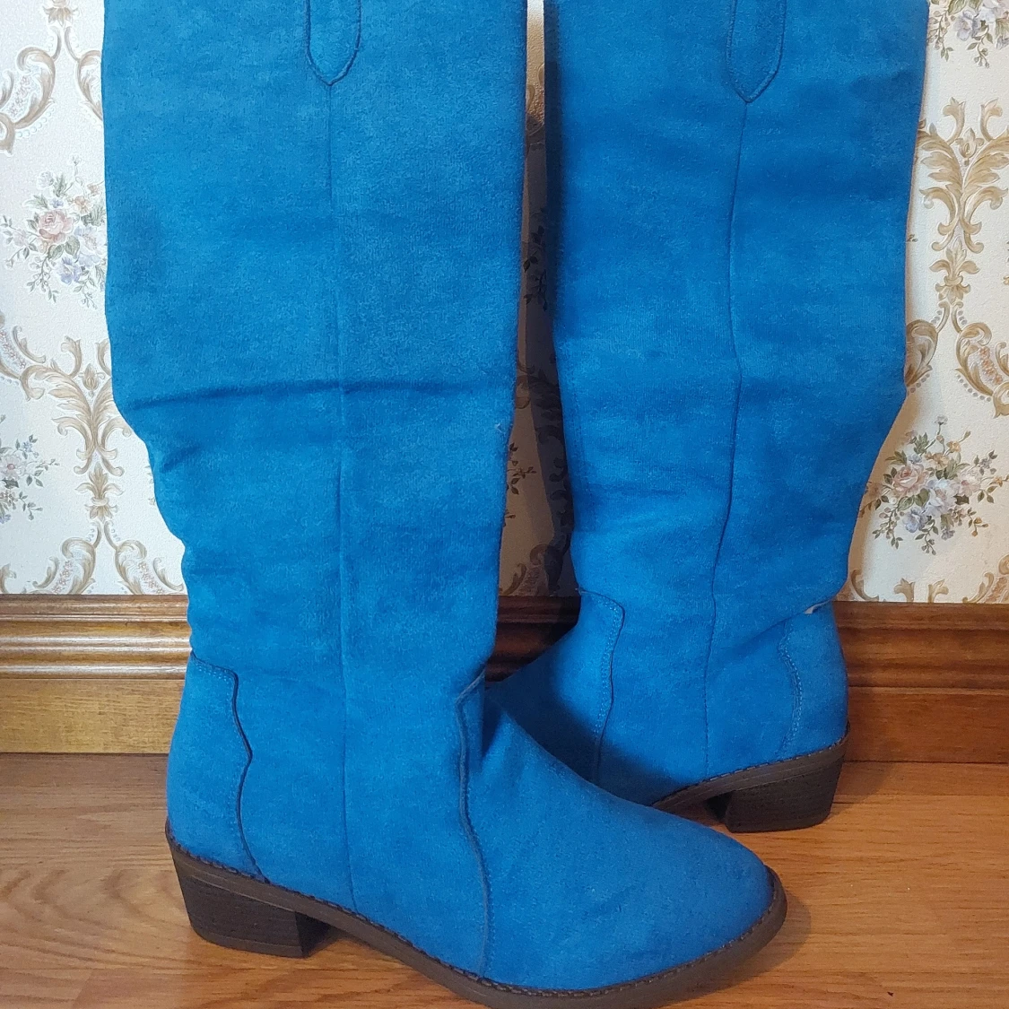 Blå mock-cowboy skor med låg klack