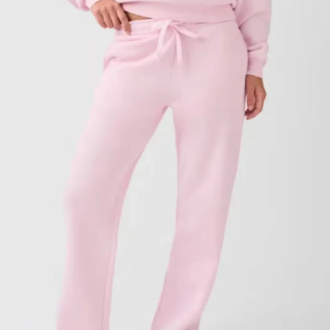 Ljusrosa mjukisbyxor Gina Tricot 