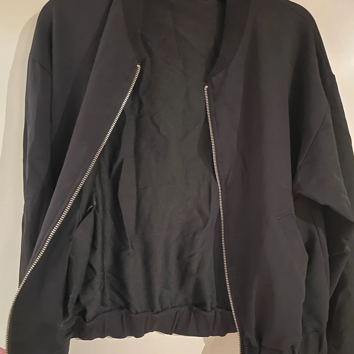 Svart bomberjacka från 157 - 3
