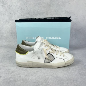 Philippe Model PRSX sneaker - – Condition: 10/10 - brand new, never used  – What is included: Box & dustbag  – Retail price: 3800 SEK