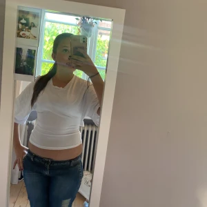 Knyt tröja lager 157 - En super fin tröja som ansvällds för lite, utan fläckar eller annat och är Max andvänd 5 gånger. Skriv om du har några frågor💕💕(väldigt stretchigt material)