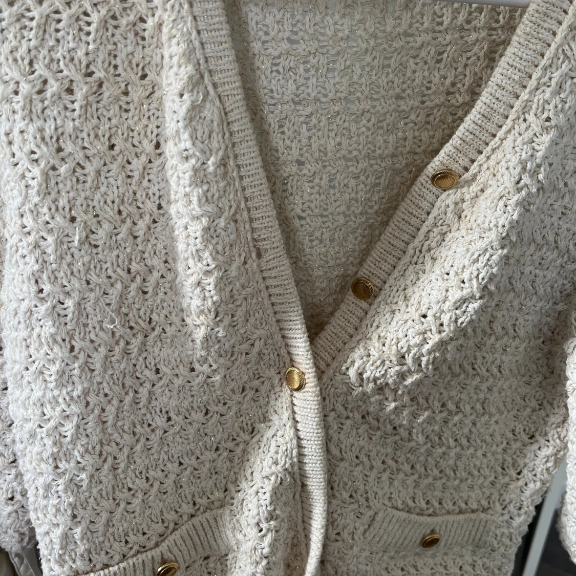Beige stickad kofta från Zara - 1