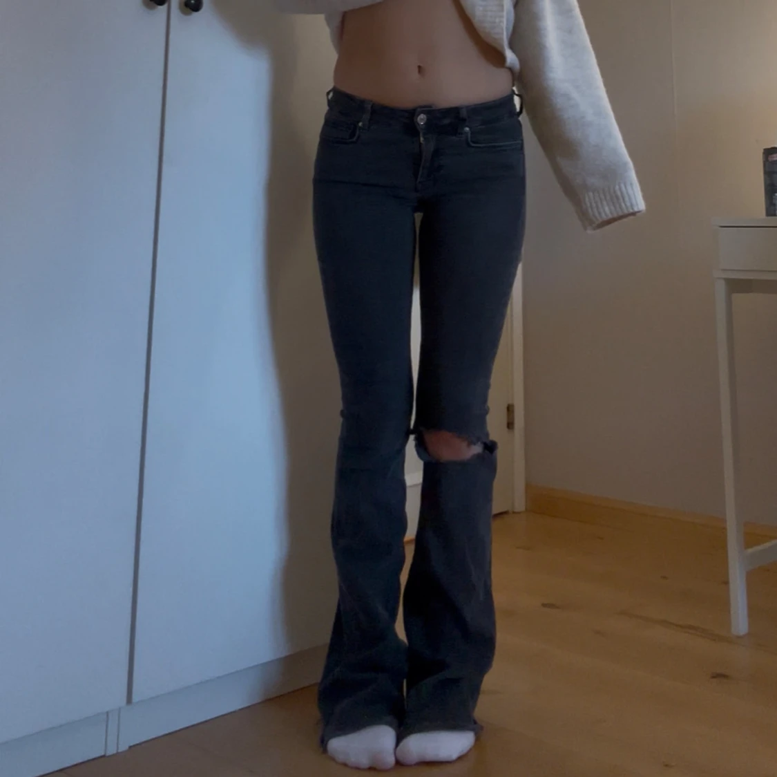 Svarta bootcut jeans från Zara Woman - 2