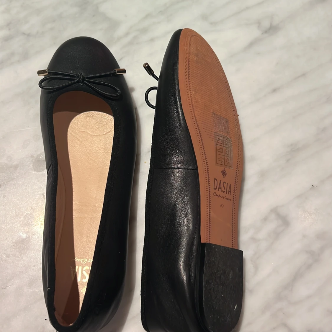 Svarta ballerinaskor från Dasia - 1