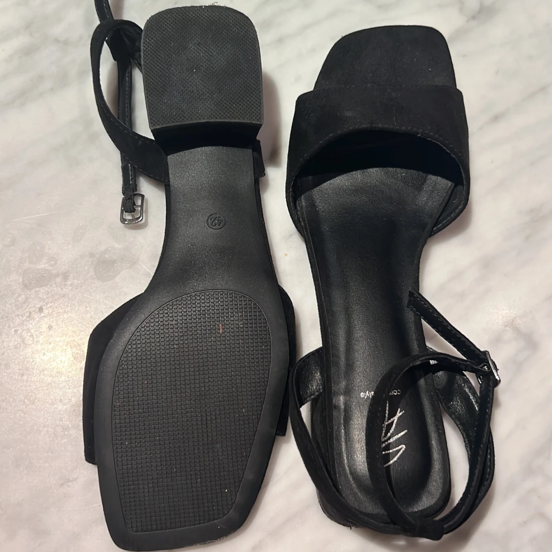 Svarta sandaler med låg klack So All - 2