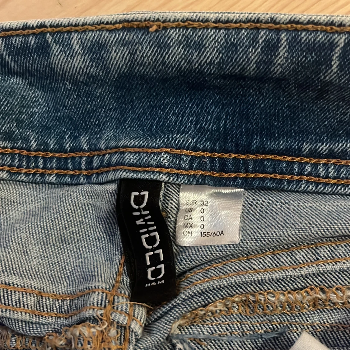 Bootcut jeans med broderi - 4