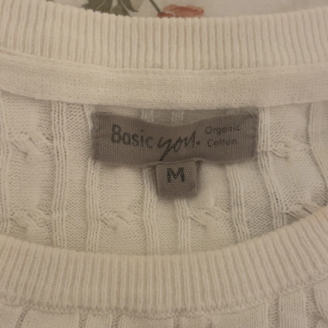Vit kabelstickad tröja Basic You - 1