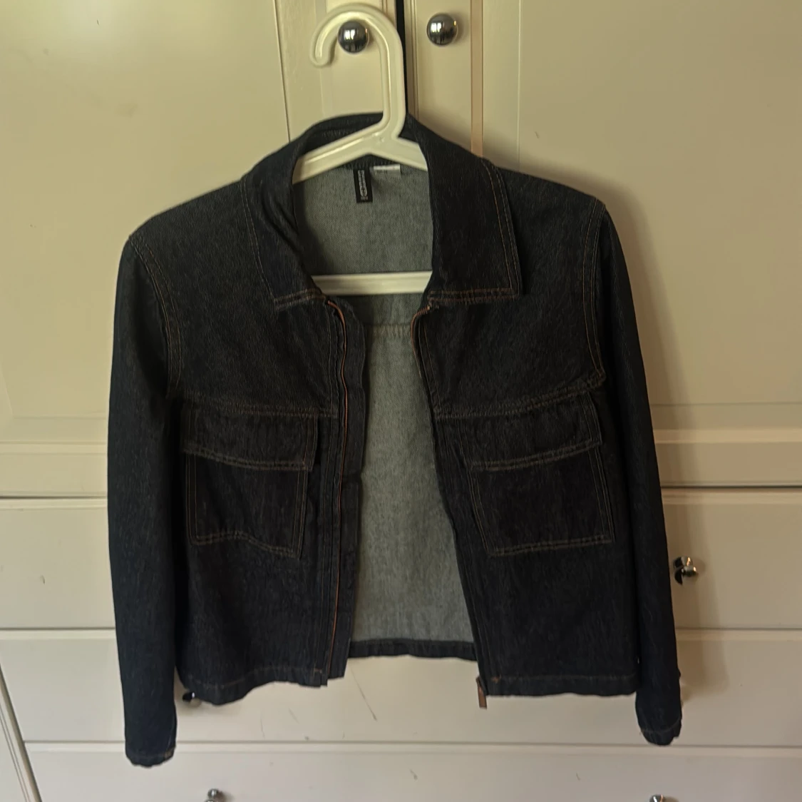 Mörkblå jeansjacka från H&M Divided XS