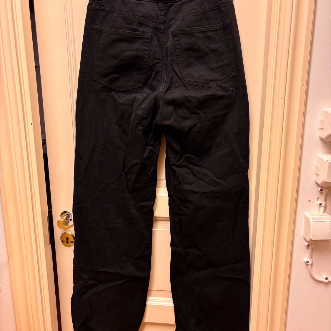 Svarta raka jeans från H&M, strl 36 - 3