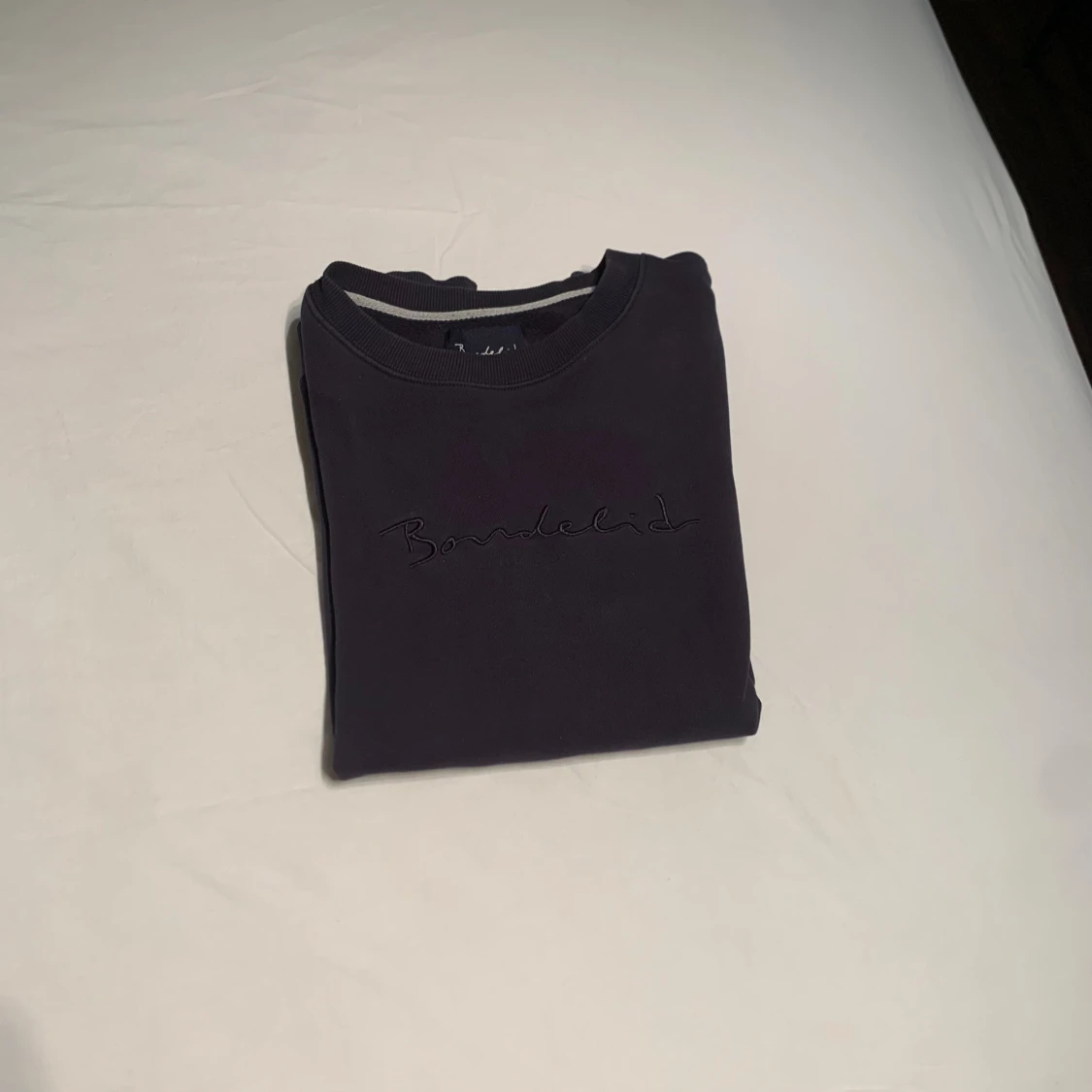 Mörkblå sweatshirt från Bondelid