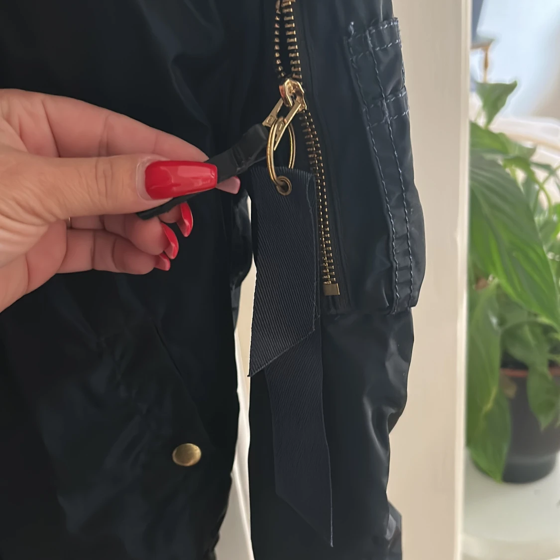 Marinblå  bomberjacka Alpha Industries S - 2