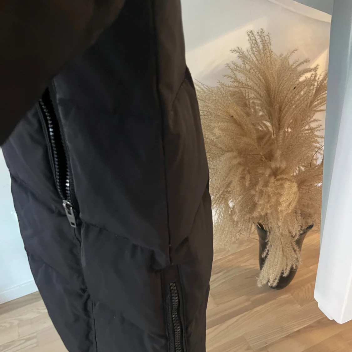 Svart lång dunjacka Rockandblue - 3