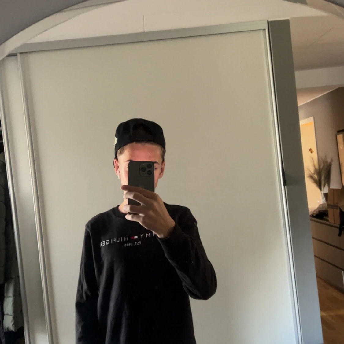 Svart långärmad tröja Tommy Hilfiger - 1