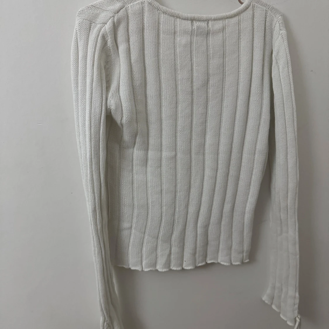 Vit ribbad stickad tröja Lindex S - 1