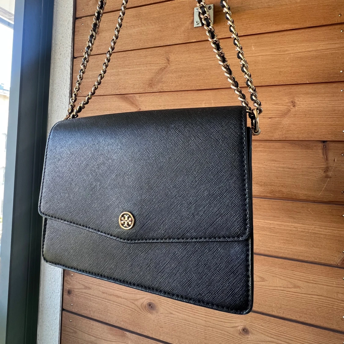 Svart axelväska från Tory Burch - 1