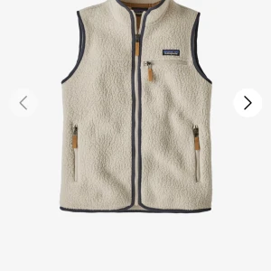 SÖKER Beige fleeceväst från Patagonia - Söker denna väst från Patagonia i storlek S/M🫶🏼