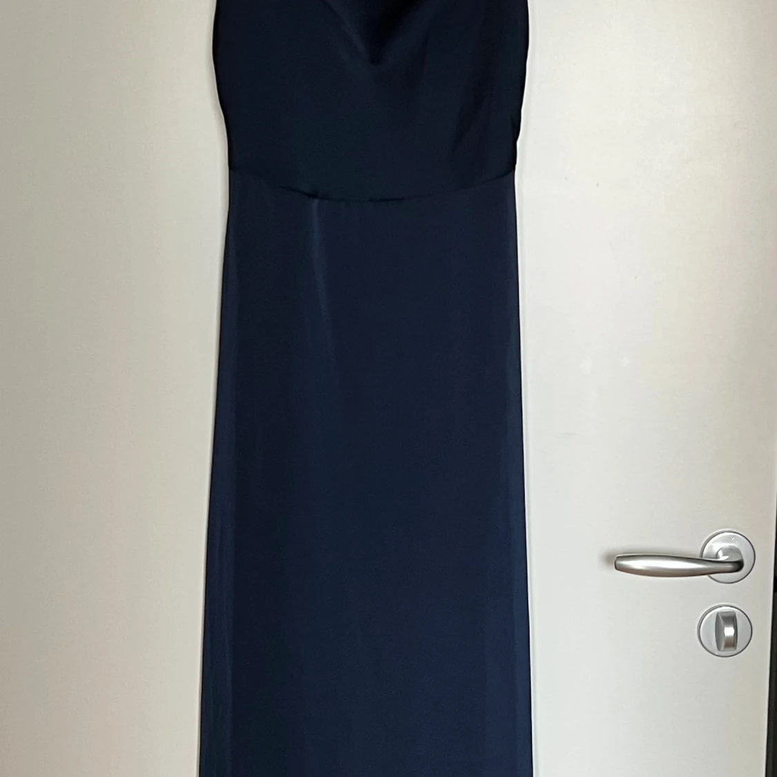 Marinblå långklänning från Vila