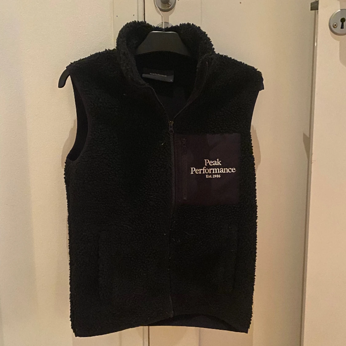 Peak Performamce ull väst 