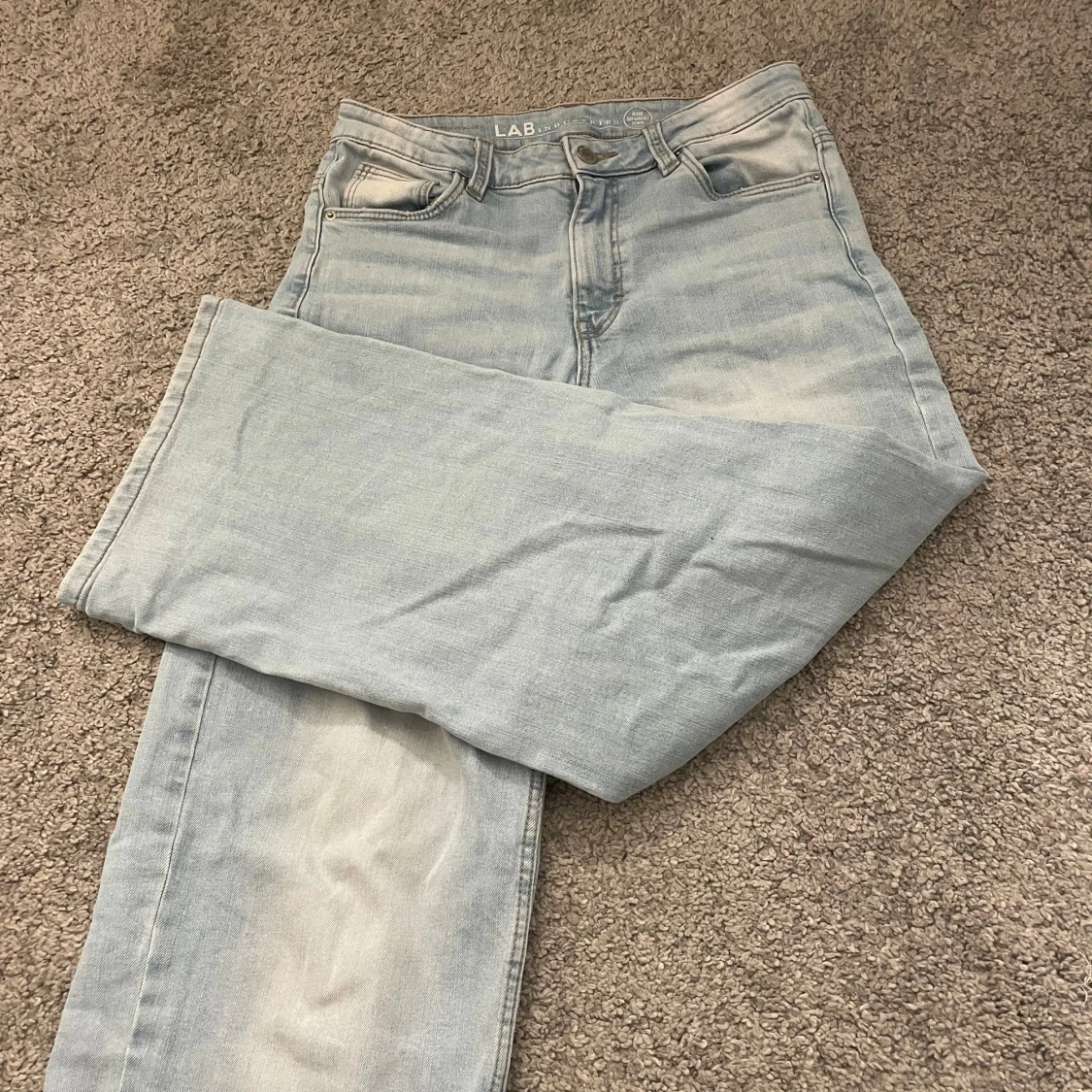 Ljusblå raka jeans från LAB Industries - 2