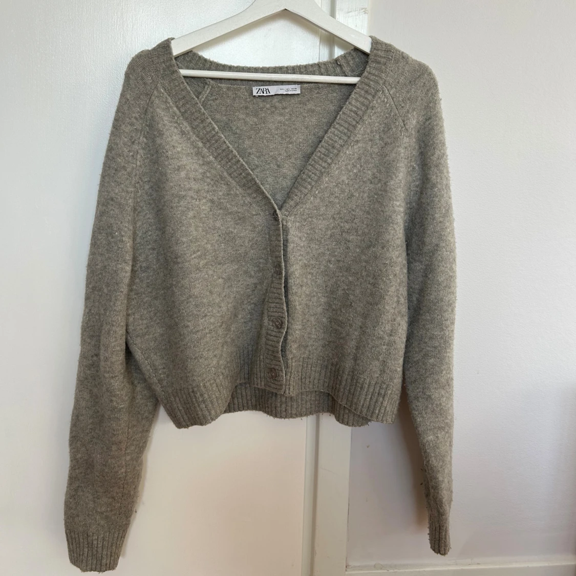 Grå kofta från Zara, croppad - 1