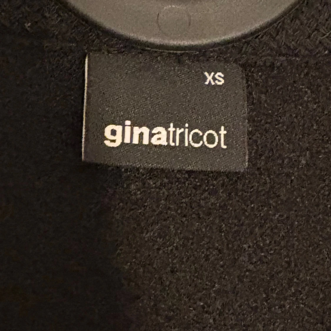 Svart cardigan jacka från Gina Tricot - 1