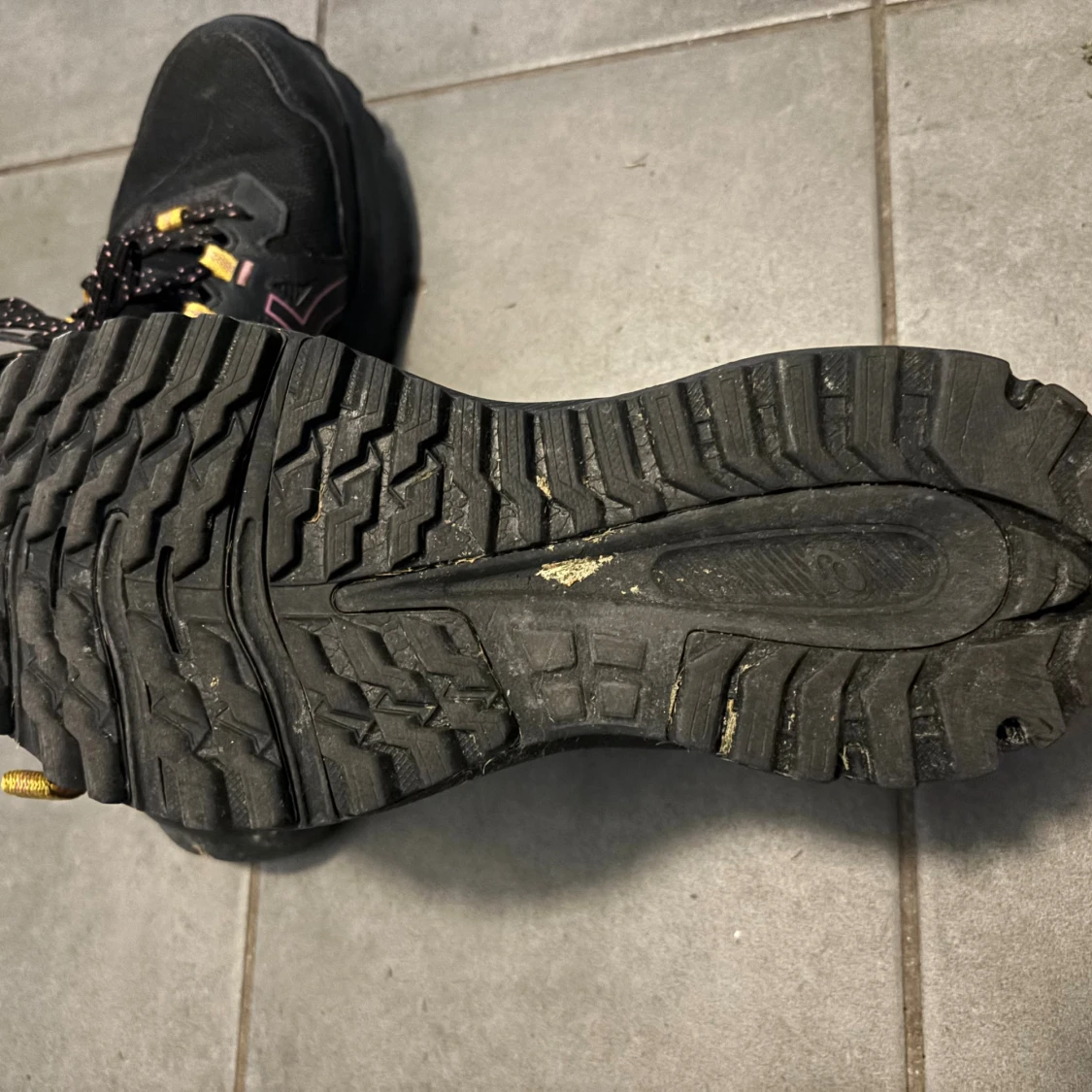 ASICS Trail Scout 3 svarta löparskor - 1