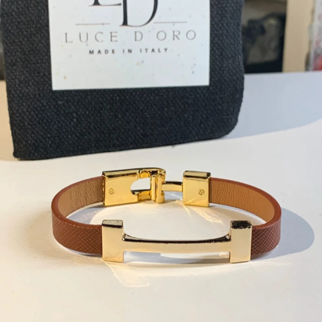 Brunt armband från Luce D'Oro