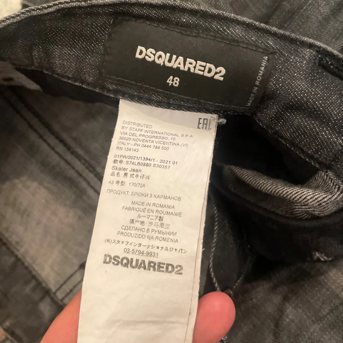 Mörk grå limiterade blacklabel Dsquared2 Jeans, stl 48 - 3