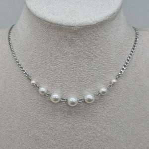 Handgjort halsband  - Rostfritt stål.  Längd- 40cm