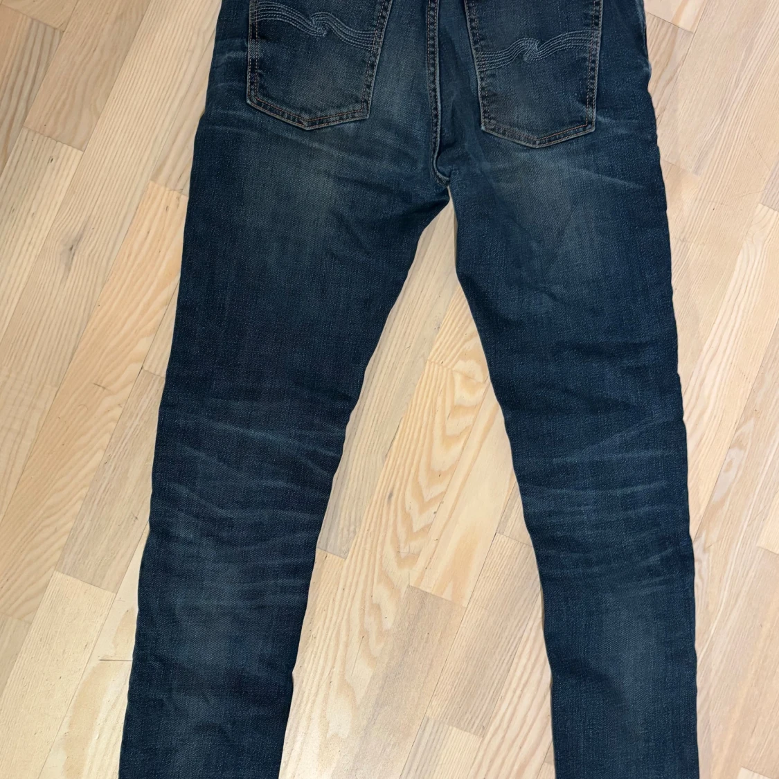 Mörkblå  jeans från Nudie - 2