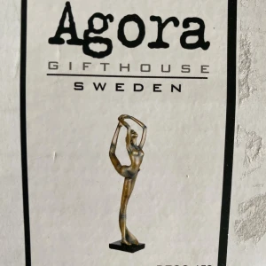 Ballerina skulptur - En skulptur i form av en ballerina.