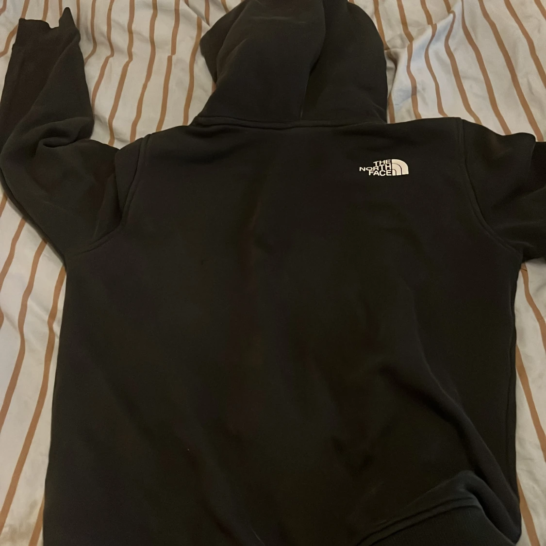 Svart hoodie från The North Face - 1