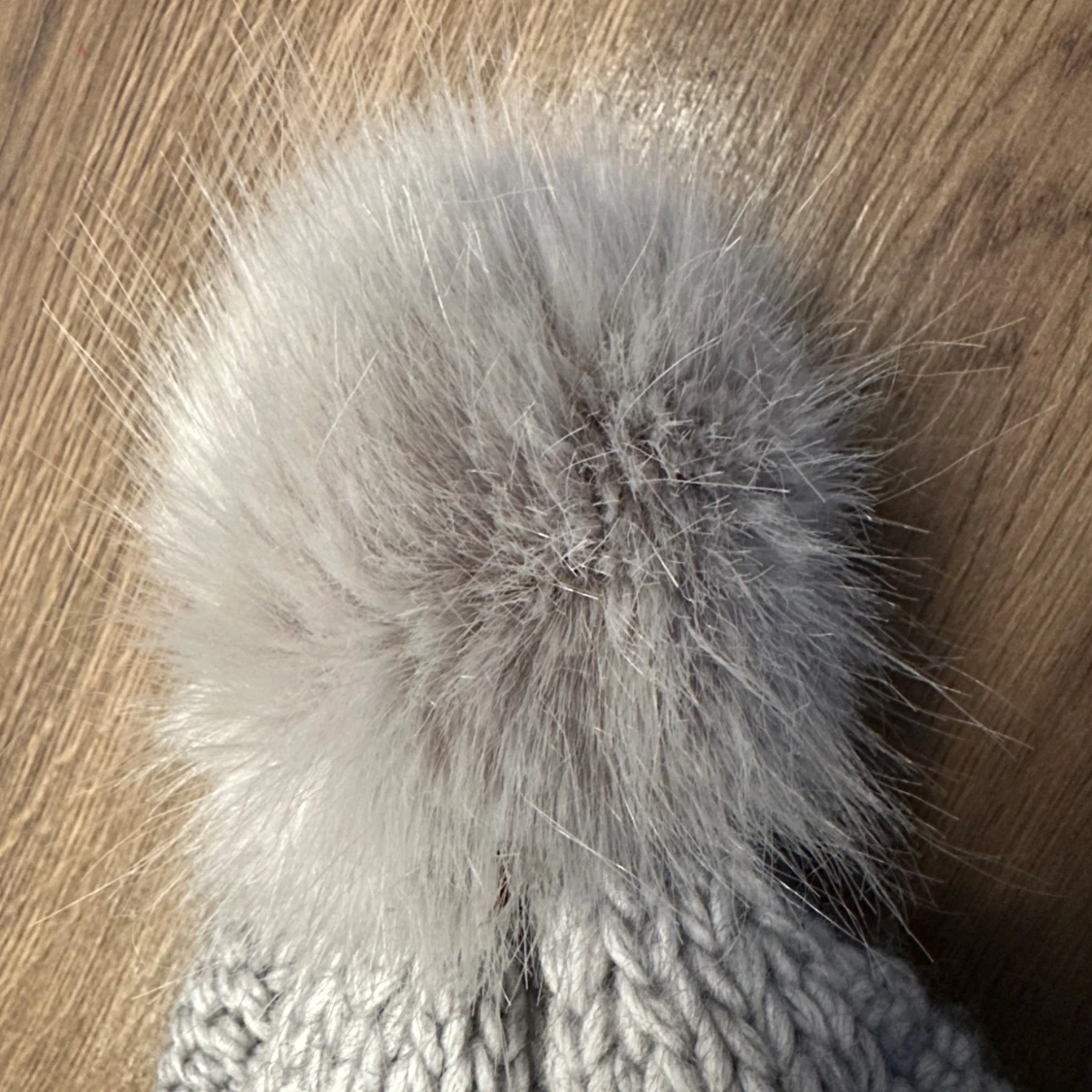 Grå stickad mössa med fluffig boll H&M - 3
