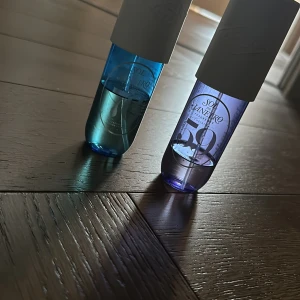 Sol de Janeiro Cheirosa Mist Duo - Två fräscha Sol de Janeiro Cheirosa mist, nr 76 och nr 59. Perfekt för dig som vill ha en trendig och lätt parfym att ta med överallt. Snygga flaskor med modern vibe, passar dig som gillar att sticka ut och testa nytt. Går bra att köpa en också!❤️