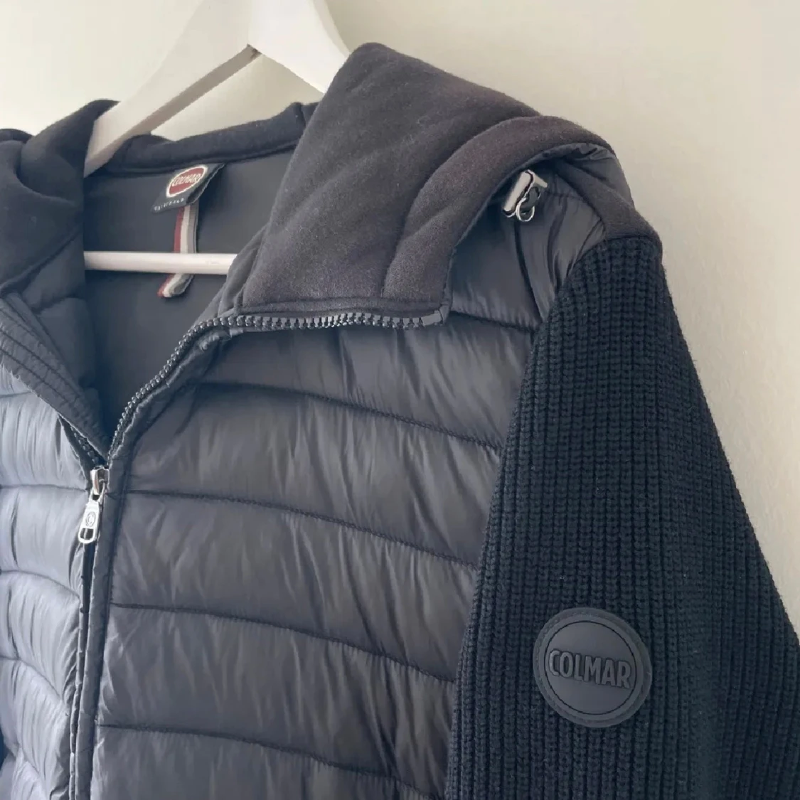 Svart Cardigan från Colmar - 1