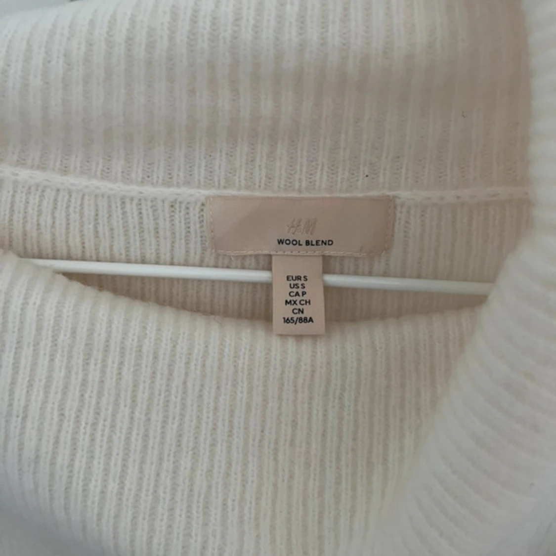 Vit stickad tröja med knappar H&M premium - 4