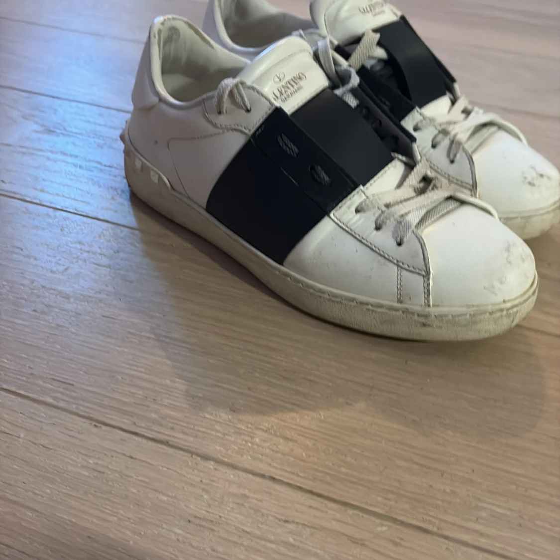 Valentino Garavani Open sneakers vit/svart