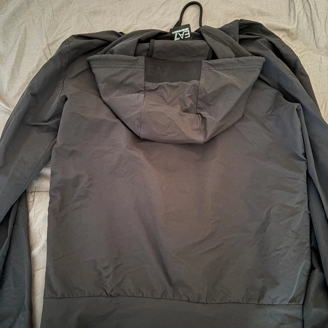 Svart vindjacka från EA7 Emporio Armani - 1