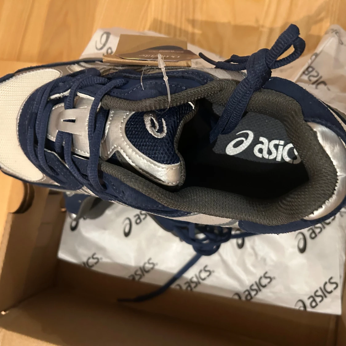 Blå och silver Asics sneakers - 3