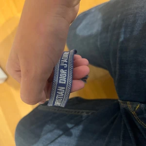 Armband justerbart !”dior”! - Armband från !”dior”! Nästan aldrig andvänd. Pris kan diskuteras vid snabb affär 🤝