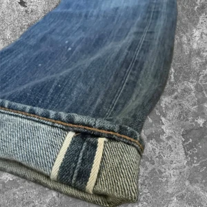 Selvedge/selvage Edwin jeans - As feta Edwin selvedge jeans med tvär nice fades och lite honeycombing. Stl 32/32 passar nog 31/32 också. Kom gärna med frågor😊