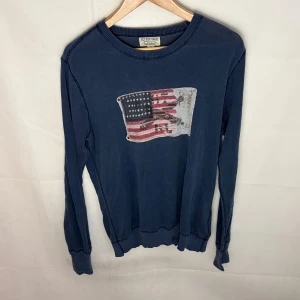 Ralph Lauren sweater - Modellen är 185 