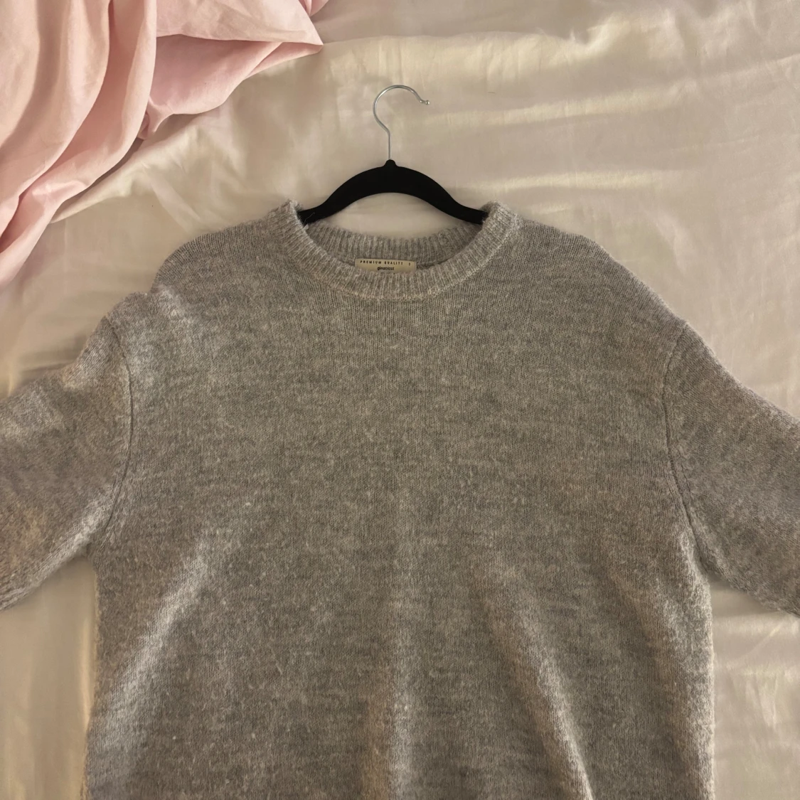 Grå stickad tröja från Gina Tricot - 1