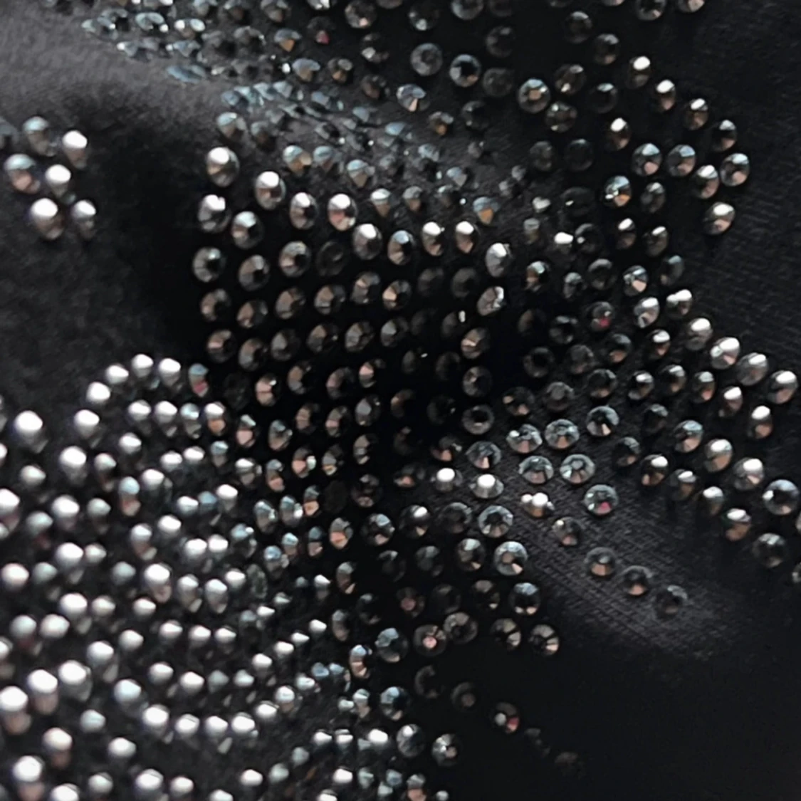 Svart one shoulder topp med strass - 3